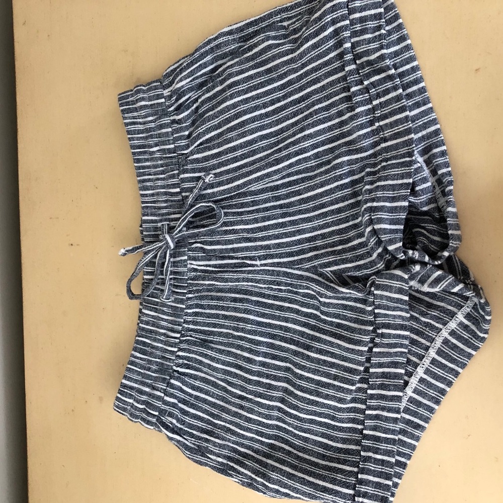 OLD NAVY SHORTS
